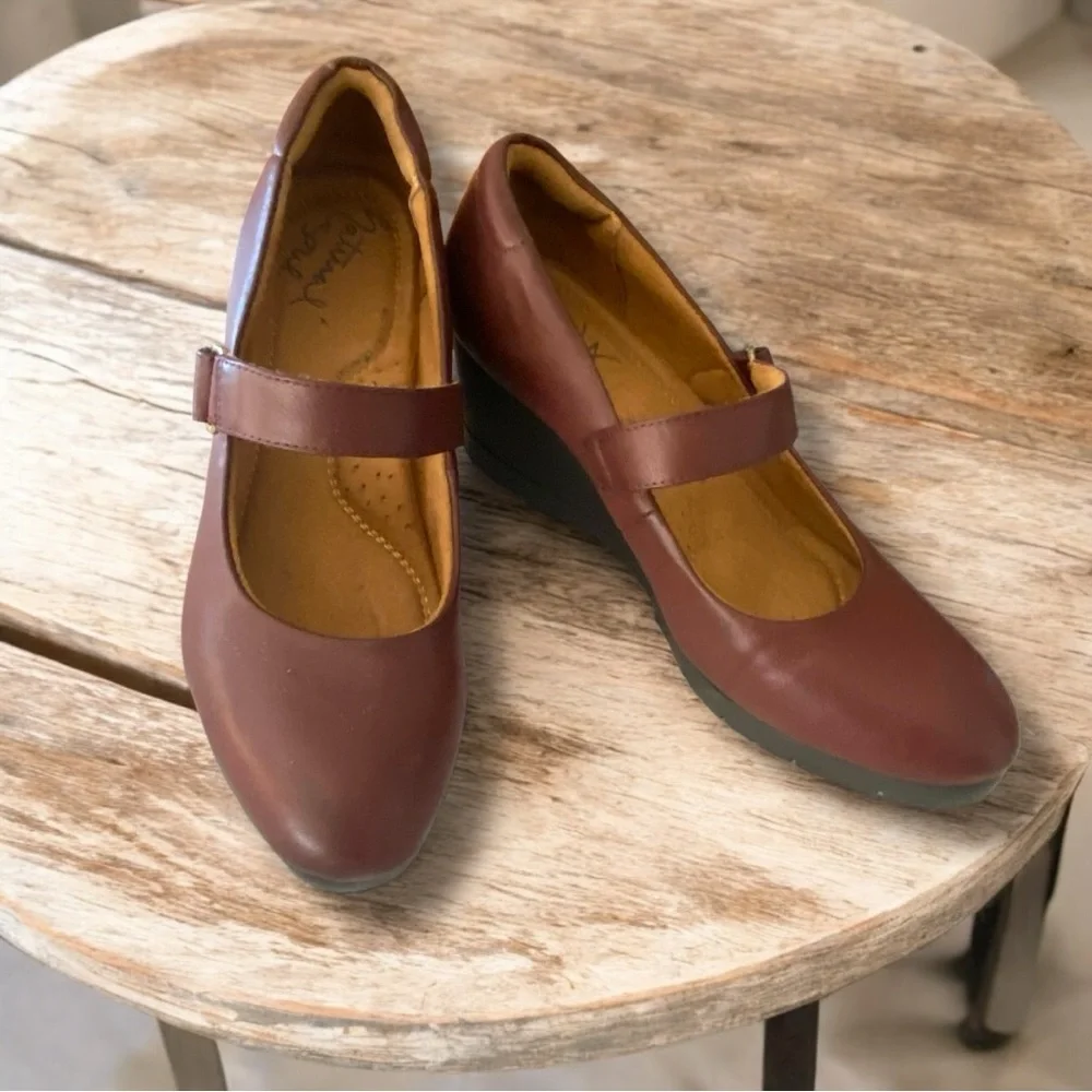 Natural Soul Women’s Maritza Mary Jane Almond Toe Faux‎ Leather Brown Wedge